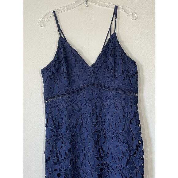 ASTR The Label Dress Size XL Navy Blue Floral Lace Overlay Evening Party Glam - Picture 3 of 7